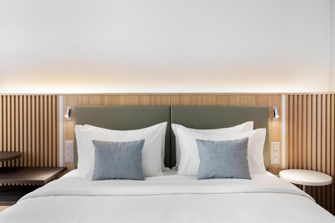Courtyard By Marriott Biel Bienne Hotel ภายนอก รูปภาพ