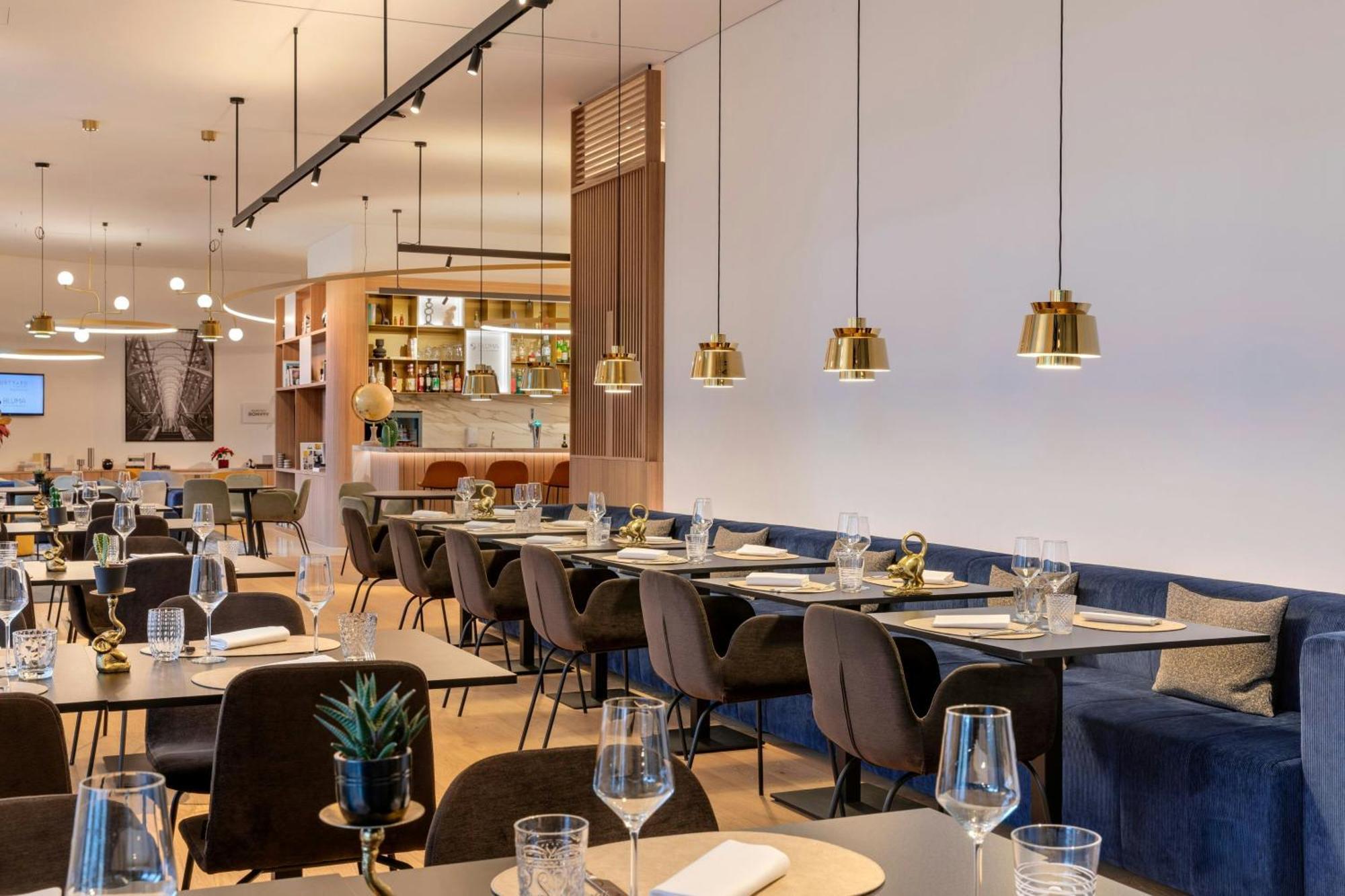 Courtyard By Marriott Biel Bienne Hotel ภายนอก รูปภาพ