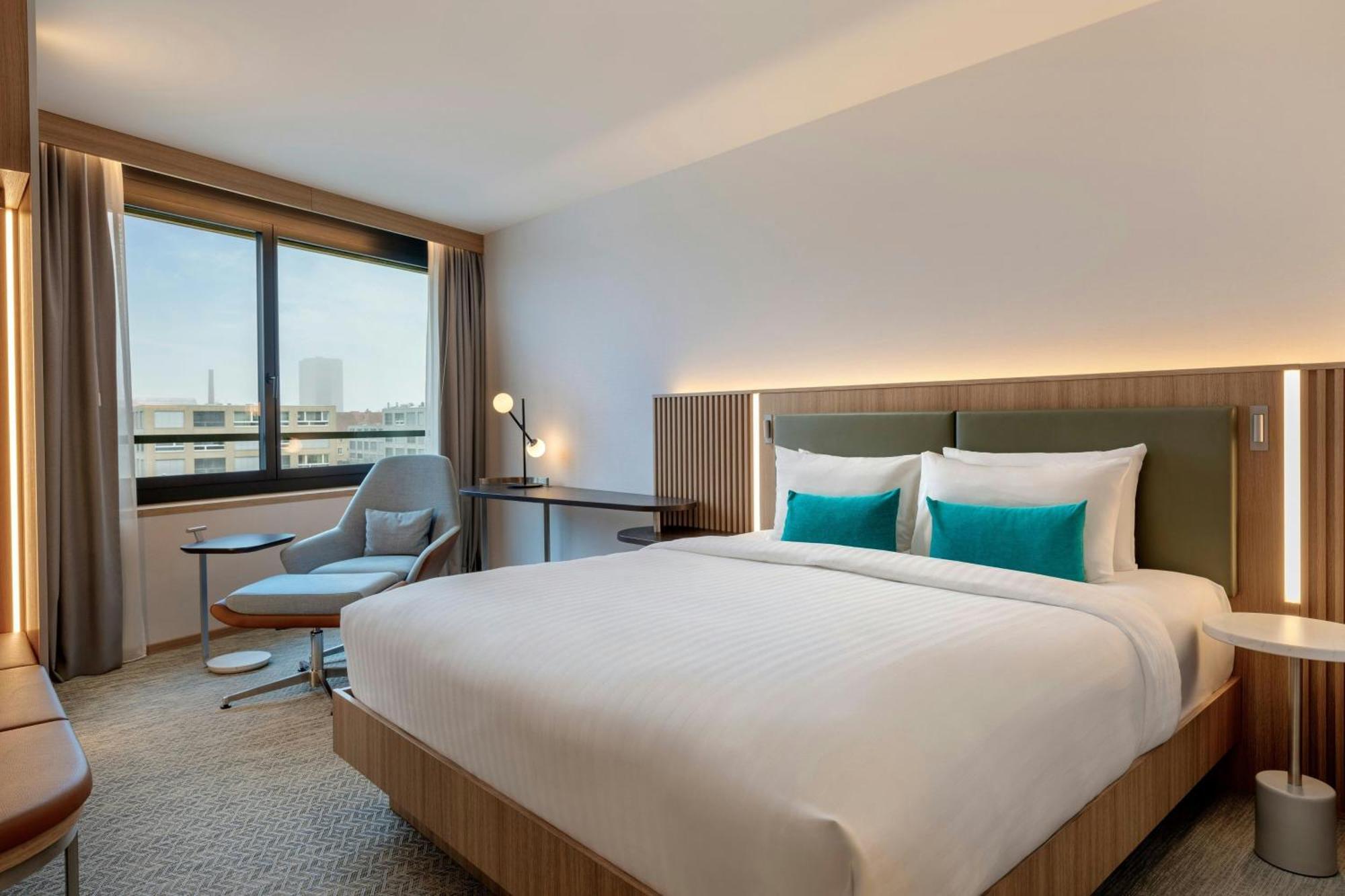 Courtyard By Marriott Biel Bienne Hotel ภายนอก รูปภาพ