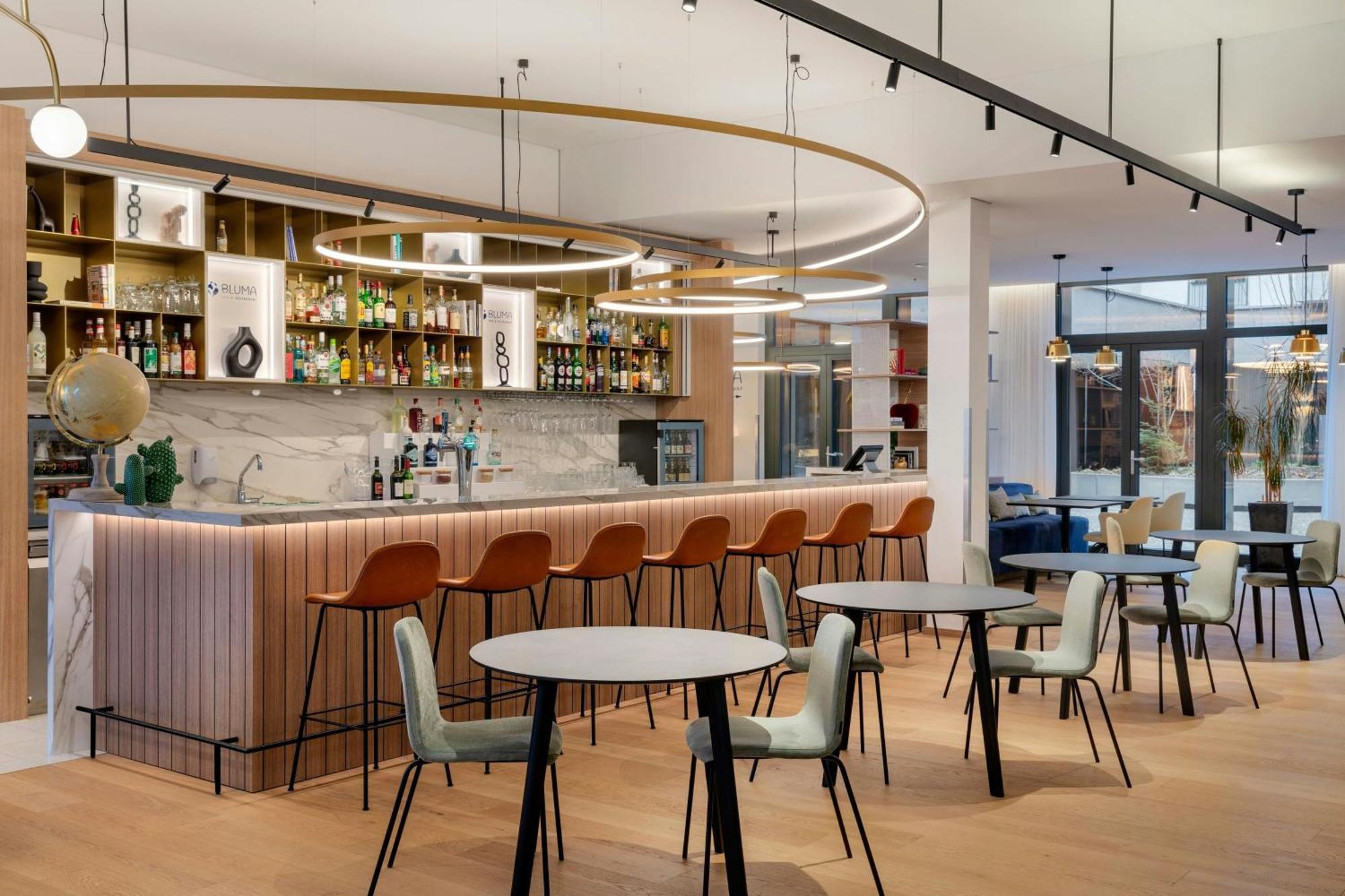 Courtyard By Marriott Biel Bienne Hotel ภายนอก รูปภาพ